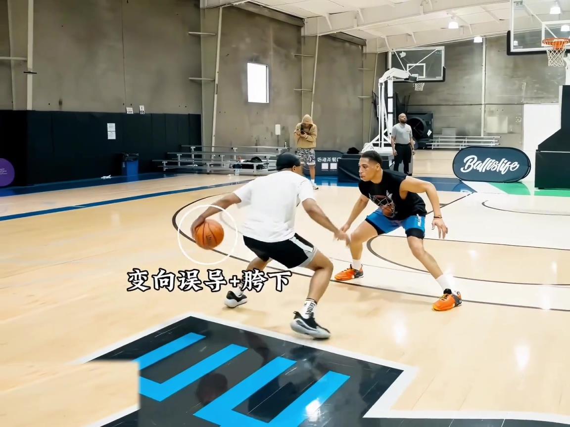 “實(shí)戰(zhàn)中的節(jié)奏過(guò)人動(dòng)作鑒賞，連續(xù)胯下變向舞蹈銜接頓拜突破”